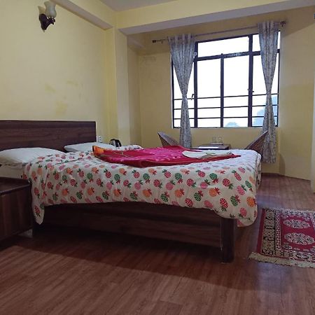Hotel Himalaya Residency Kanchenjunga View Дарджилинг Екстериор снимка
