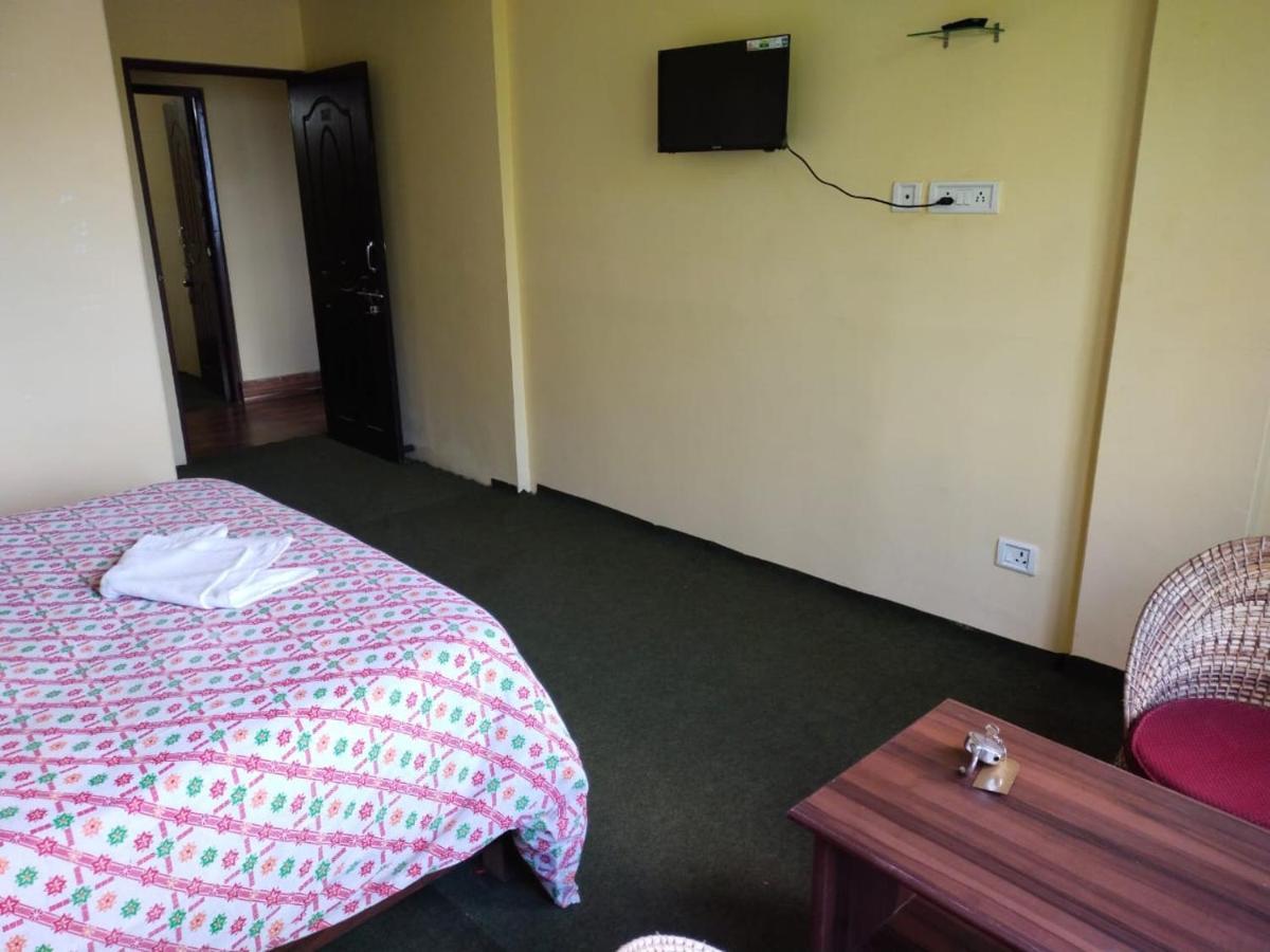 Hotel Himalaya Residency Kanchenjunga View Дарджилинг Екстериор снимка