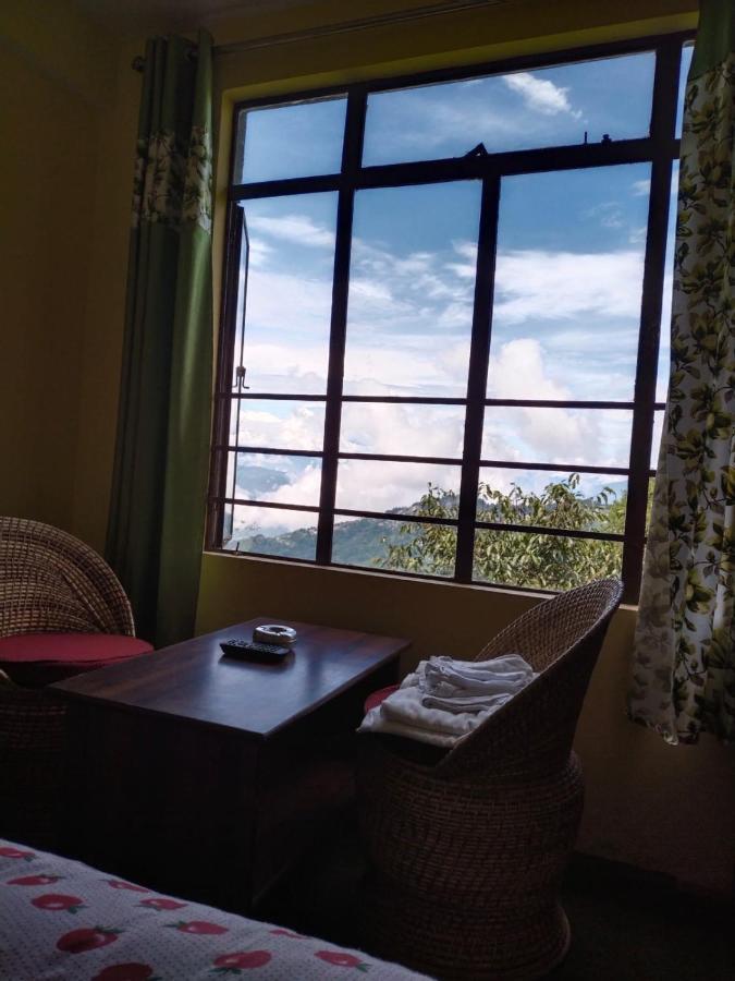 Hotel Himalaya Residency Kanchenjunga View Дарджилинг Екстериор снимка