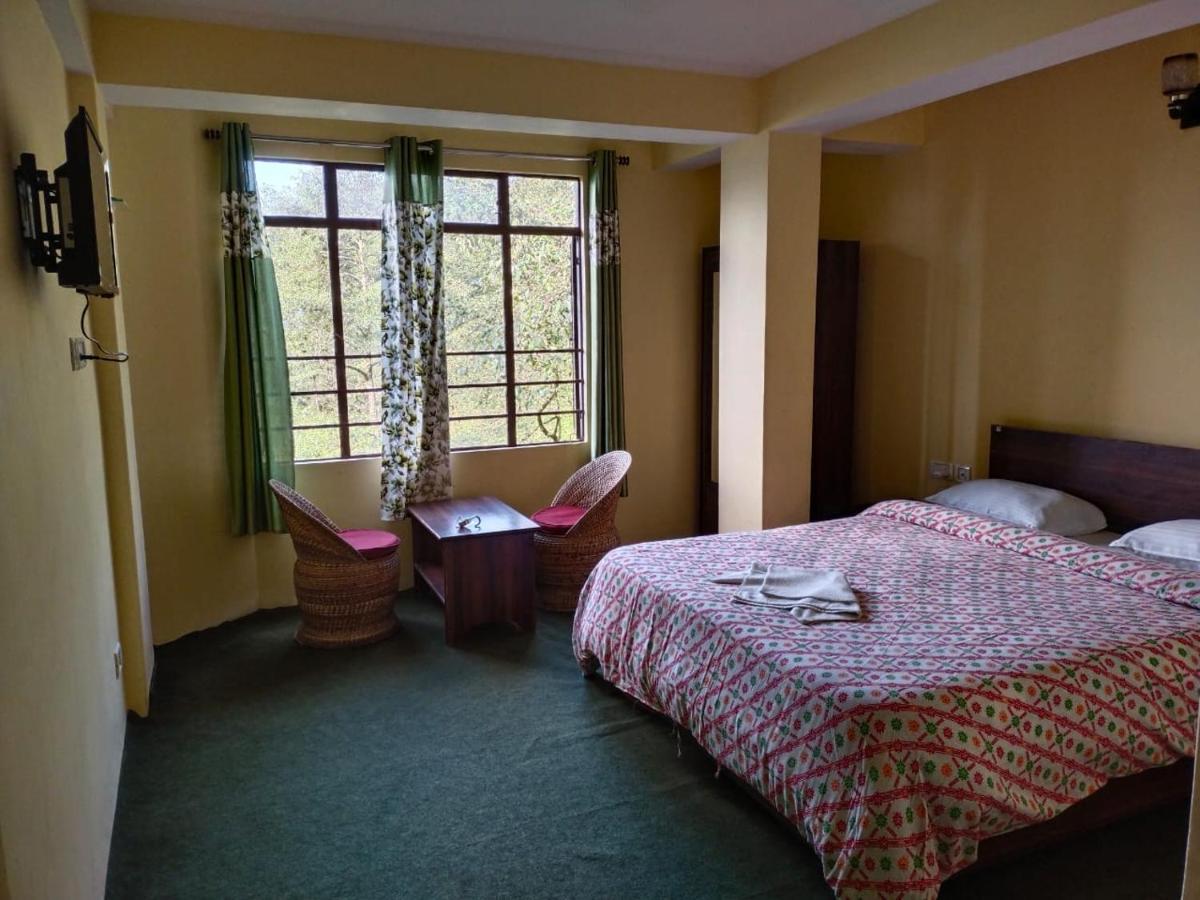 Hotel Himalaya Residency Kanchenjunga View Дарджилинг Екстериор снимка