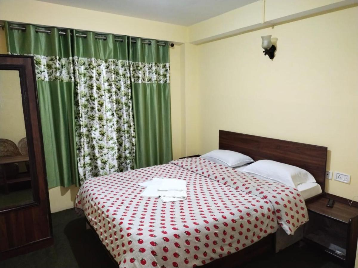 Hotel Himalaya Residency Kanchenjunga View Дарджилинг Екстериор снимка