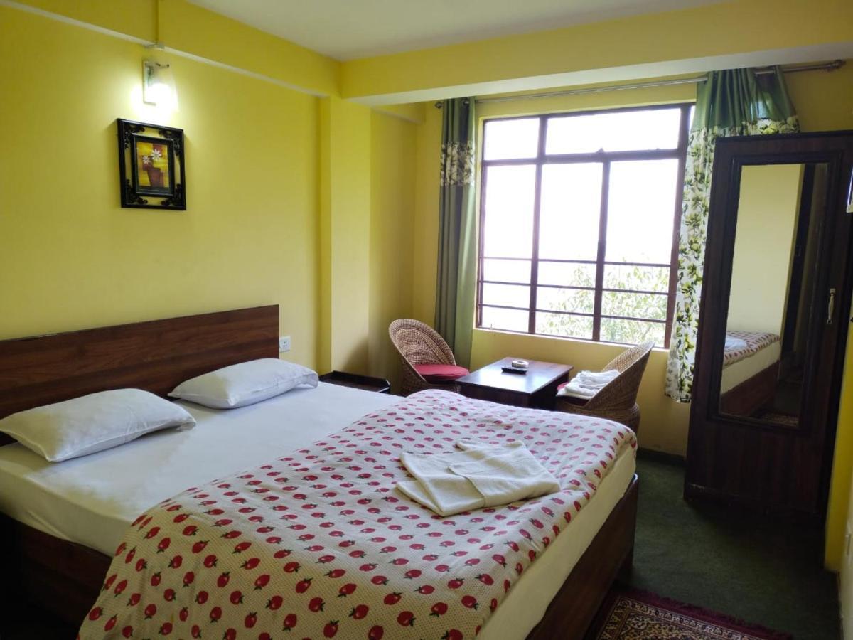 Hotel Himalaya Residency Kanchenjunga View Дарджилинг Екстериор снимка